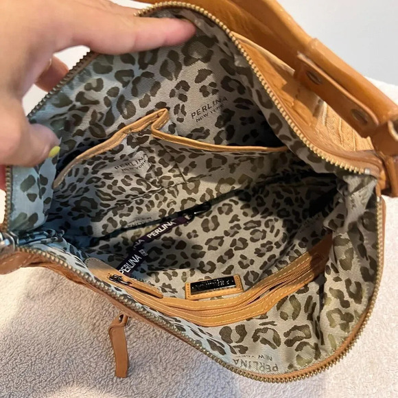 Perlina Womens Brown Leather Shoulder Handbag Zip Pockets Striped Side Design - Picture 9 of 14